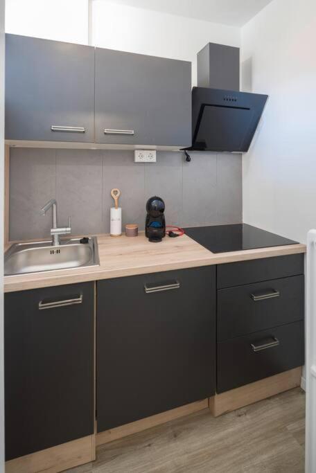 Apartment Im Herzen Von Braunschweig Mit Parkplatz Exterior photo